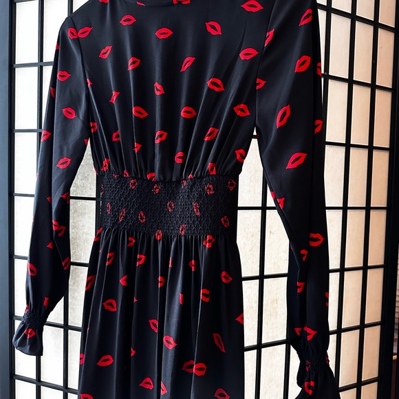 Kate Spade Lip Print Dress - Picture 3 of 7